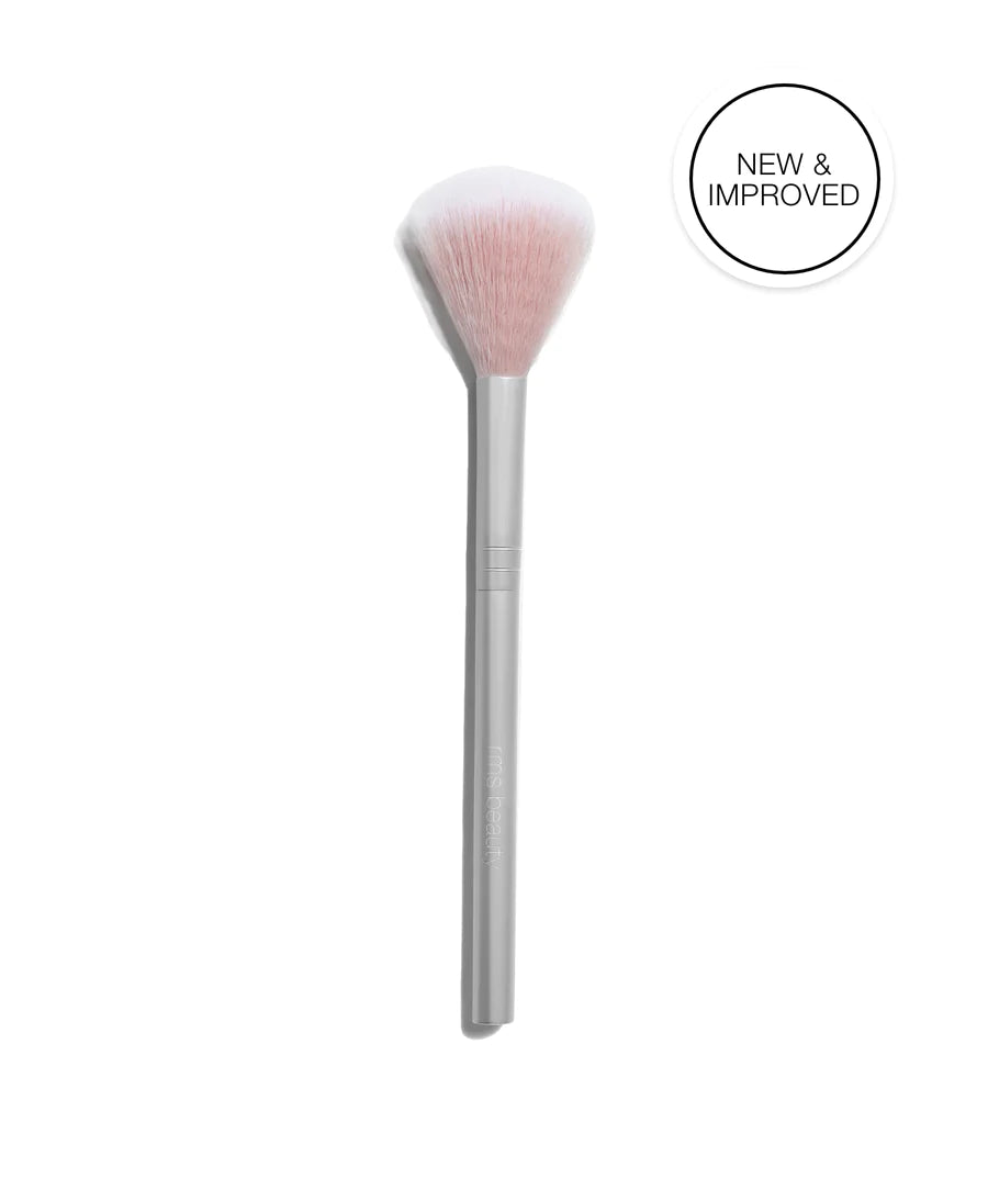 rms beauty Skin2Skin Fan Brush